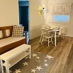 And Cozy Townhouse アパート ロヴァニエミ