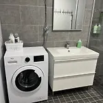 アパート And Cozy Townhouse ロヴァニエミ
