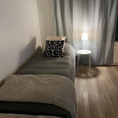 Apartment And Cozy Townhouse